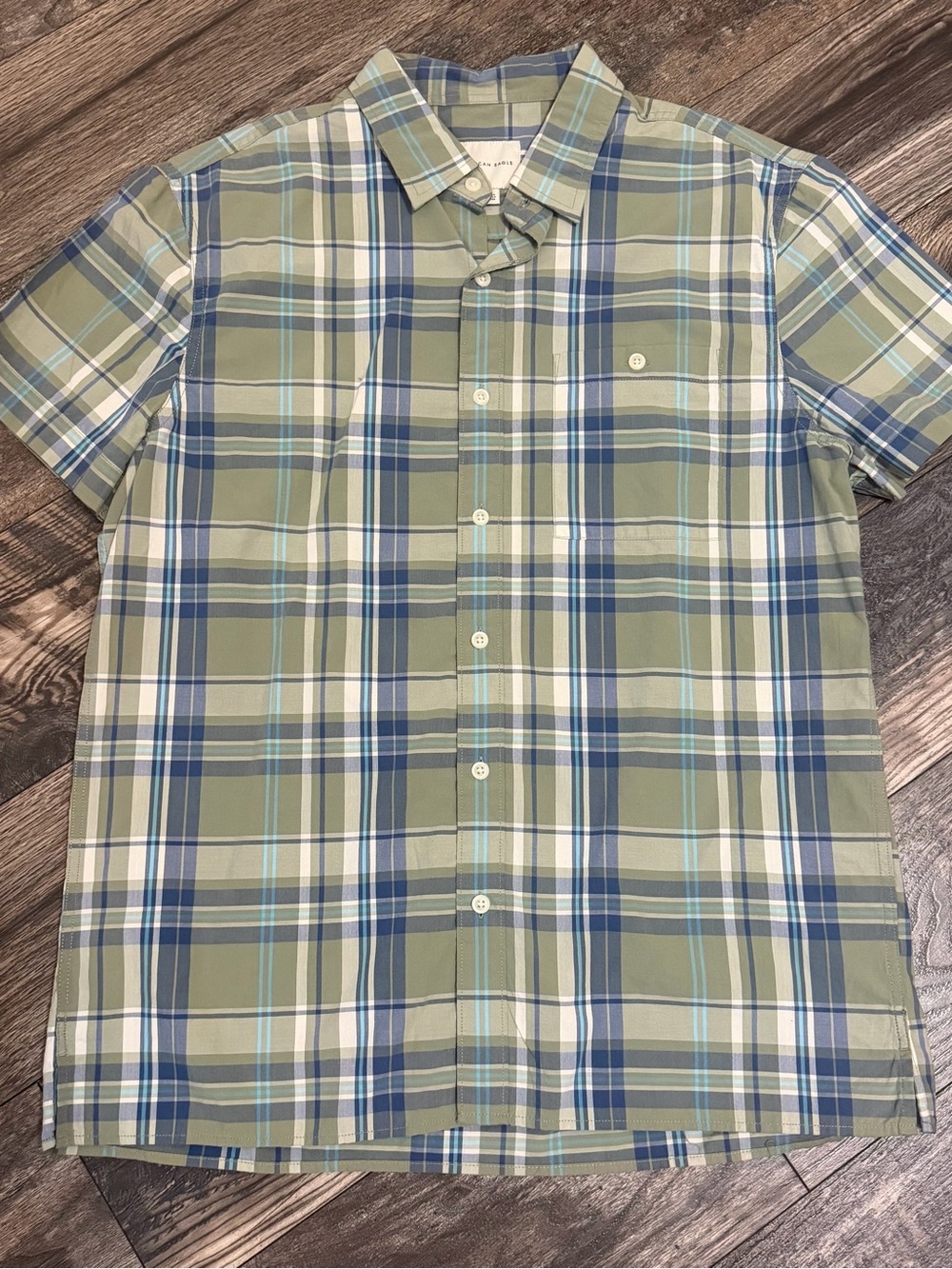 American Eagle NWT Men's Medium Short Sleeve Plaid Button-Up Olive & Blue